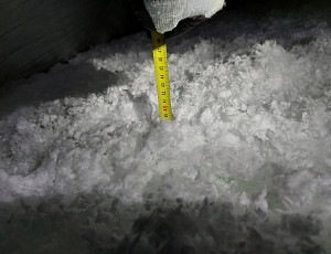 Zateplení stropu rodinného domu pomocí foukané izolace